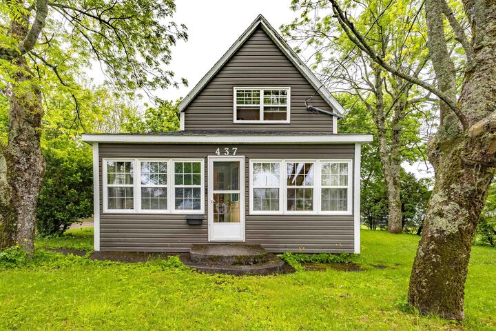 437 Cabot Street — photo 1
