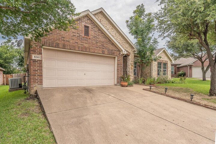 Property Photo:  8241 Lauren Way  TX 76148 