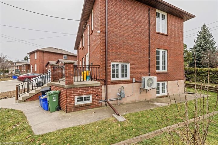 Property Photo:  107 Horning Drive Upper  ON L9C 6L2 