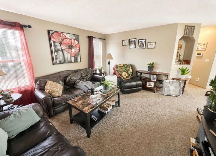 Property Photo: 660 Red Oak Close AB T4S 0B5