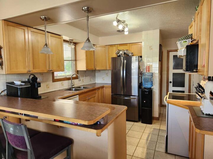 Property Photo: 303 2 Avenue AB T0K 2K0