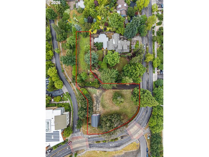 Property Photo:  292 S Garden Way  OR 97401 