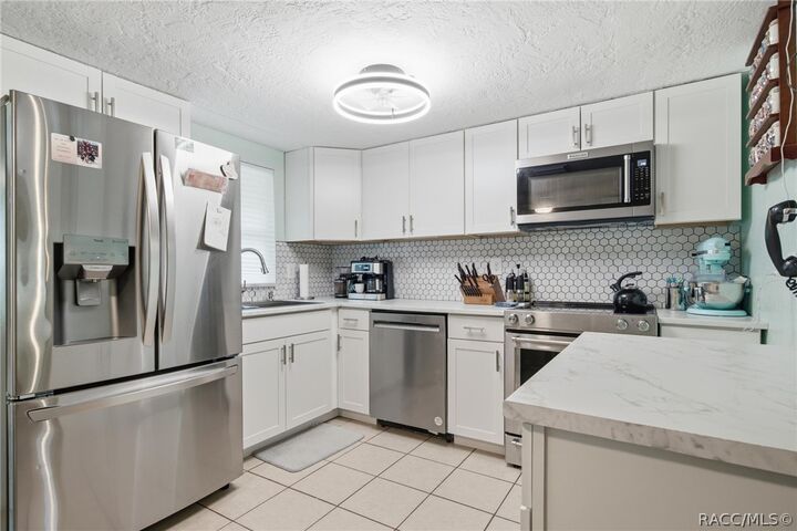 Property Photo:  60 S Lincoln Avenue  FL 34465 