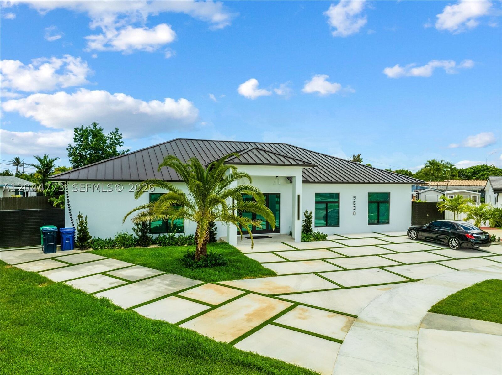 Property Photo: 9630 SW 10th Ter FL 33174