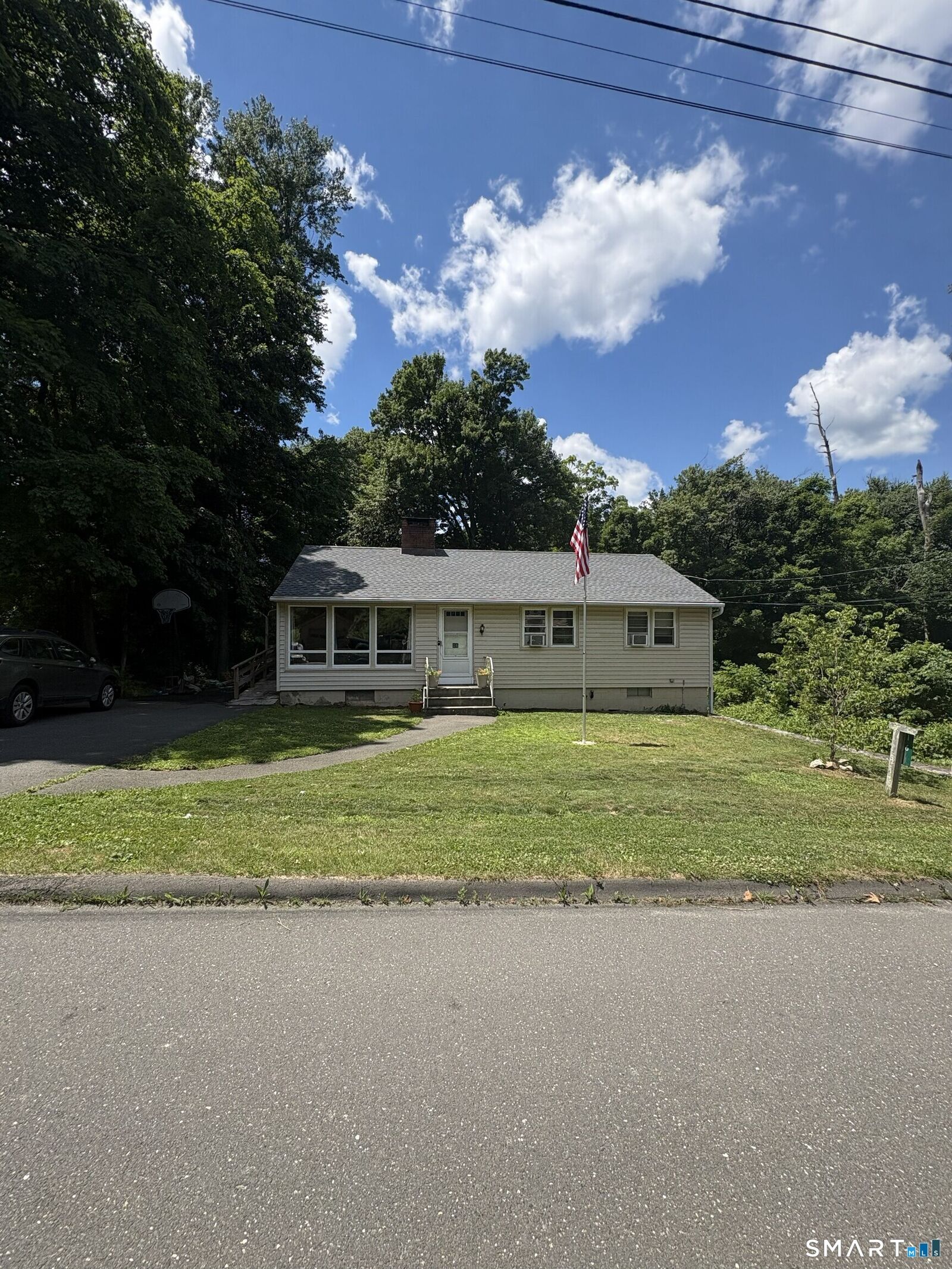 Property Photo:  16 Pine Street  CT 06482 