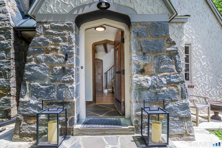 Property Photo:  1770 Main Street  CT 06615 