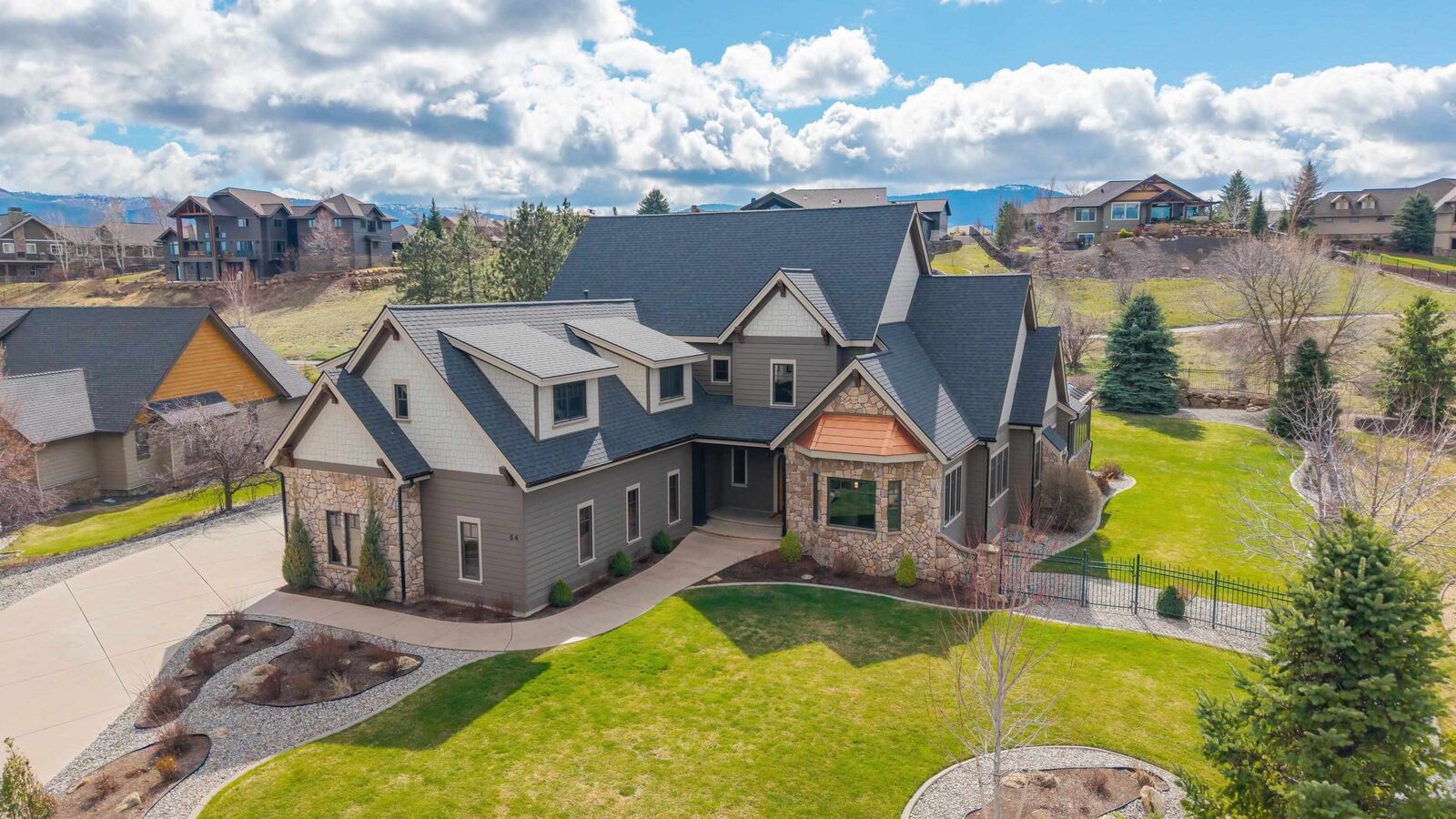 Property Photo: 54 N Chief Garry Dr WA 99019