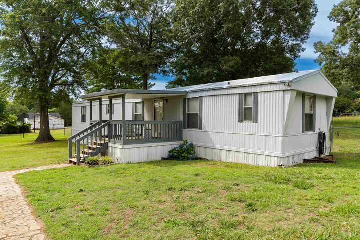 Property Photo: 141 B Dogwood Street SC 29372