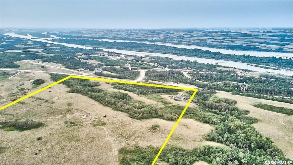 Property Photo:  B Rural Address  SK S0K 2H0 