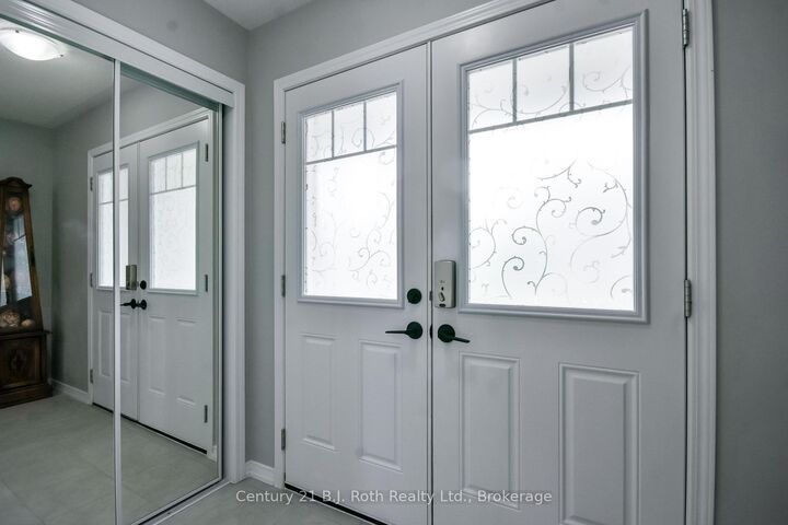 Property Photo:  208 Diana Drive  ON L3V 8J8 