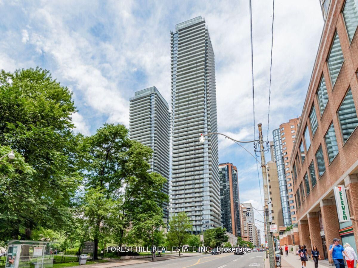 Property Photo: 1080 Bay Street 505 ON M5S 0A5