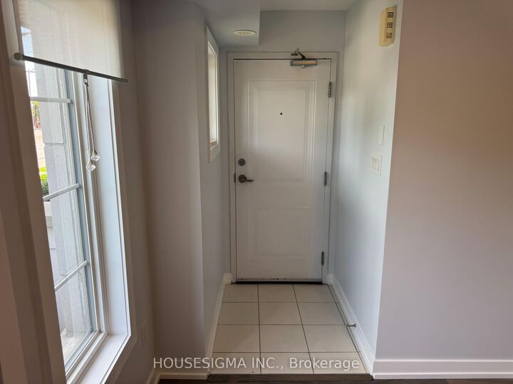 Property Photo:  2315 Sheppard Avenue W 47  ON M9M 0E8 