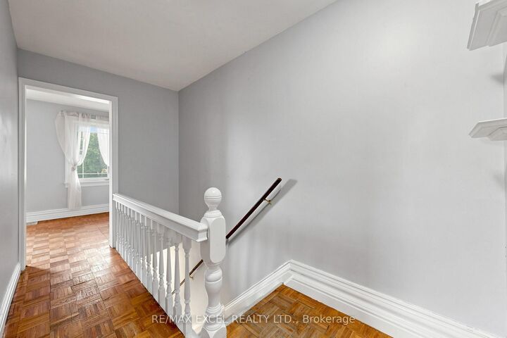 Property Photo:  259 Victoria Avenue N Upper  ON L8L 5G3 