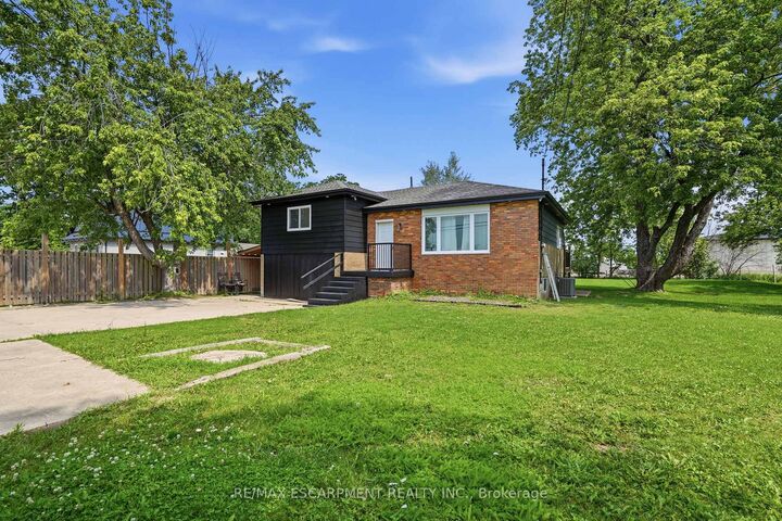 Property Photo: 293 #20 Regional Road ON L8J 3H4