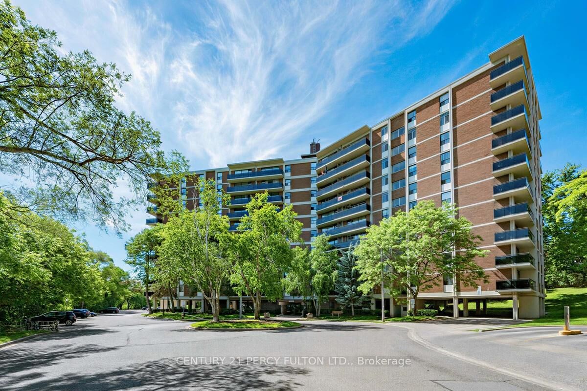 Property Photo: 2 Park Vista Drive 1009 ON M4B 1A3