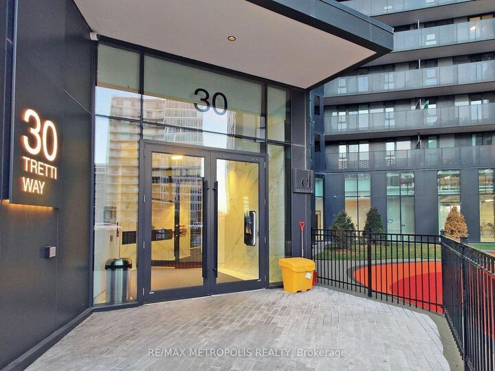 Property Photo:  30 Tretti Way 1108  ON M3H 0E3 