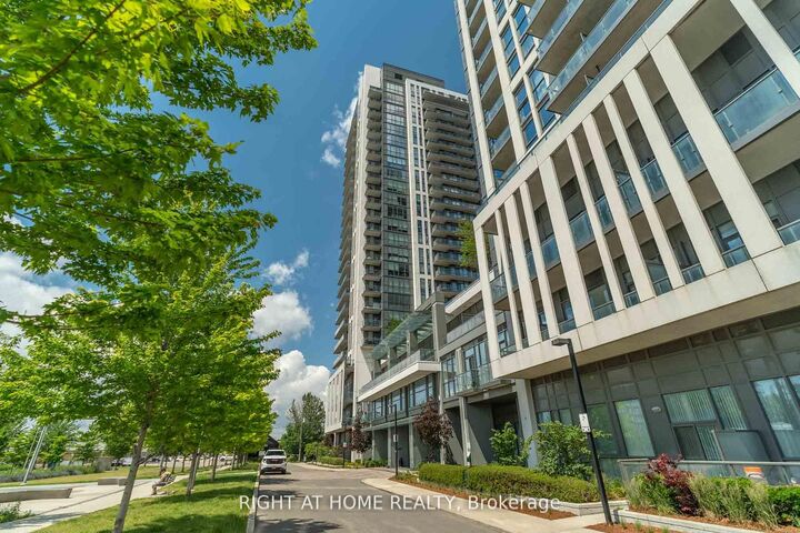 Property Photo:  15 Zorra Street 901  ON M8Z 0C8 
