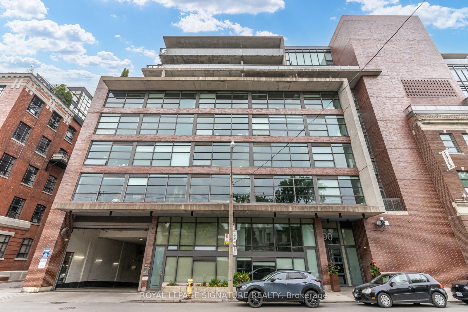 Property Photo:  90 Broadview Avenue 717  ON M4M 0A7 