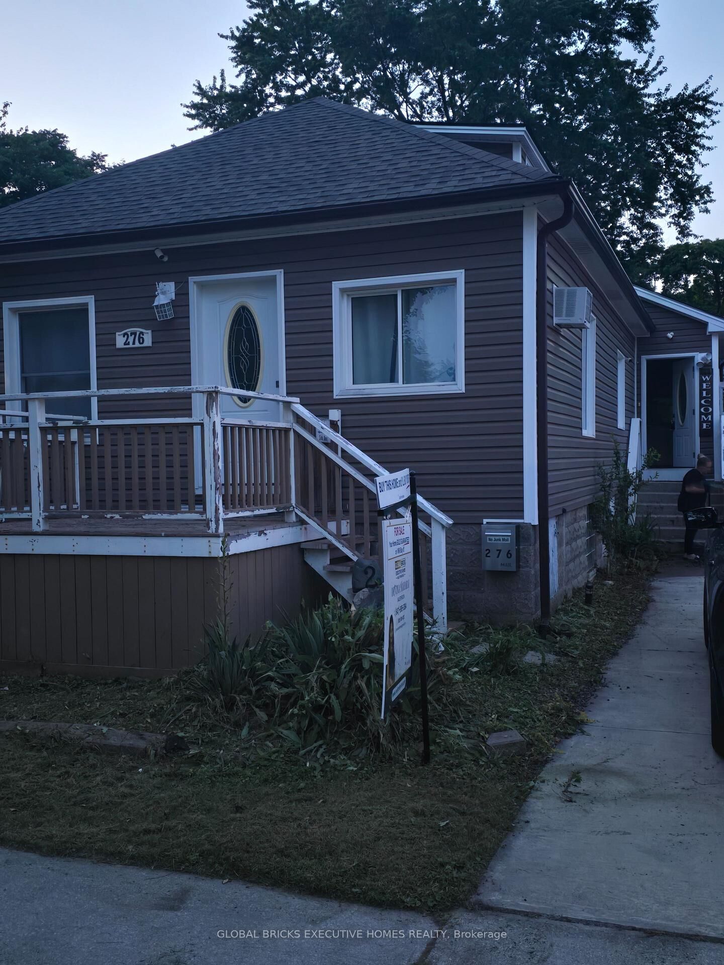 Property Photo:  276 Cameron Street N  ON N7T 4B3 
