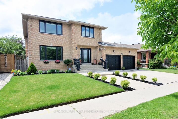 Property Photo: 43 Regalview Drive ON L8G 4Y7
