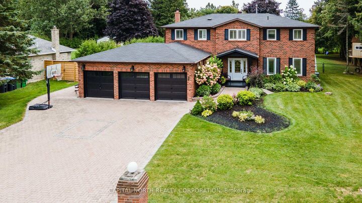 Property Photo: 29 Hayleyvale Road ON L7K 0X5