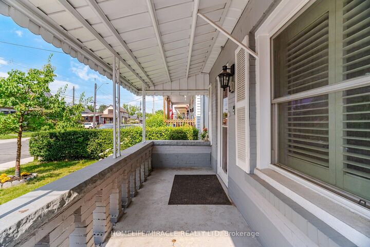 Property Photo: 25 Hope Avenue ON L8H 2E1