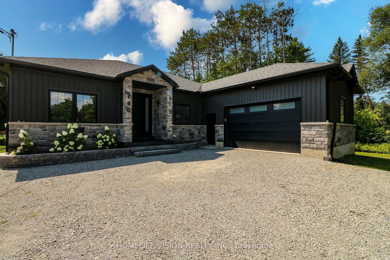 Photo de la propriété:  740 Midland Avenue  ON L0K 1R0 