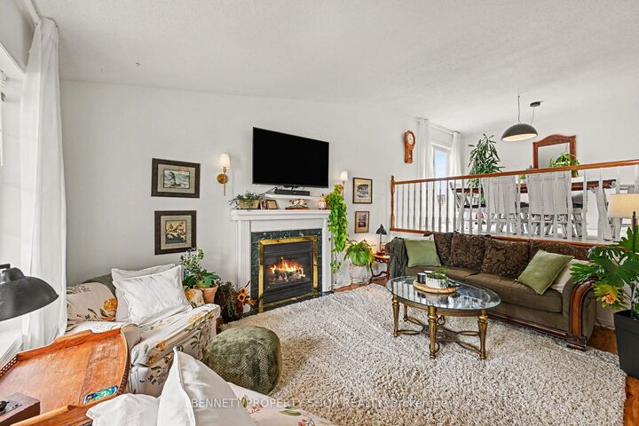 Property Photo: 9 Huyck Drive ON K7S 3W7
