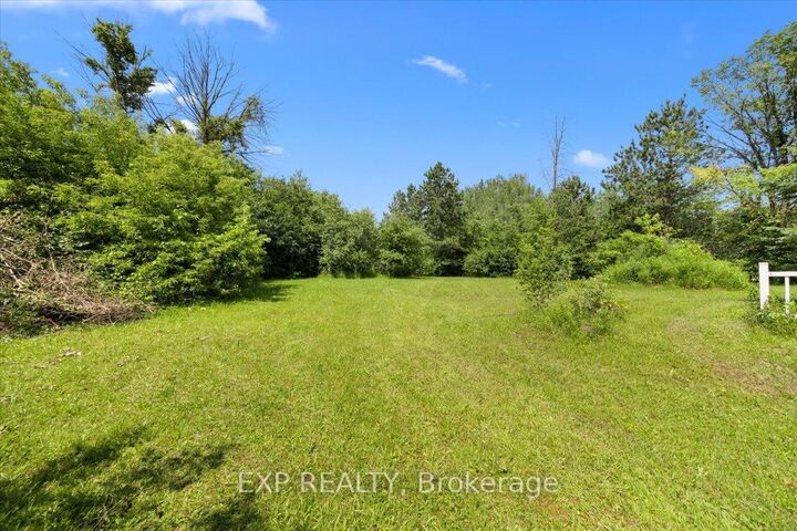 6889 Snake Island Road — photo 1