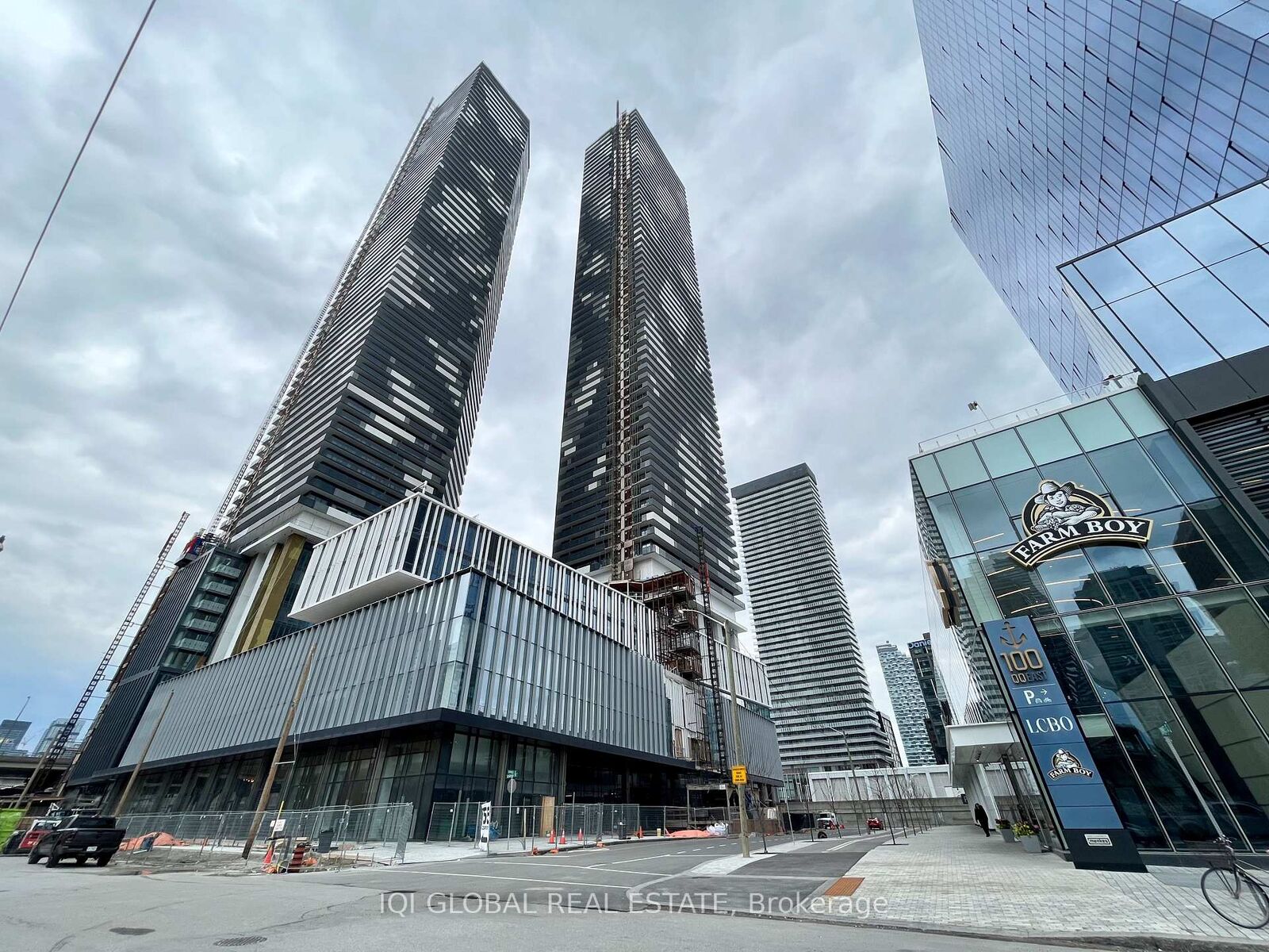 Property Photo:  55 Cooper Street 1507  ON M5E 0G1 