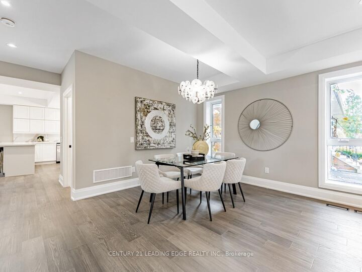Property Photo:  19 Donalda Crescent Upper  ON M1S 1N5 