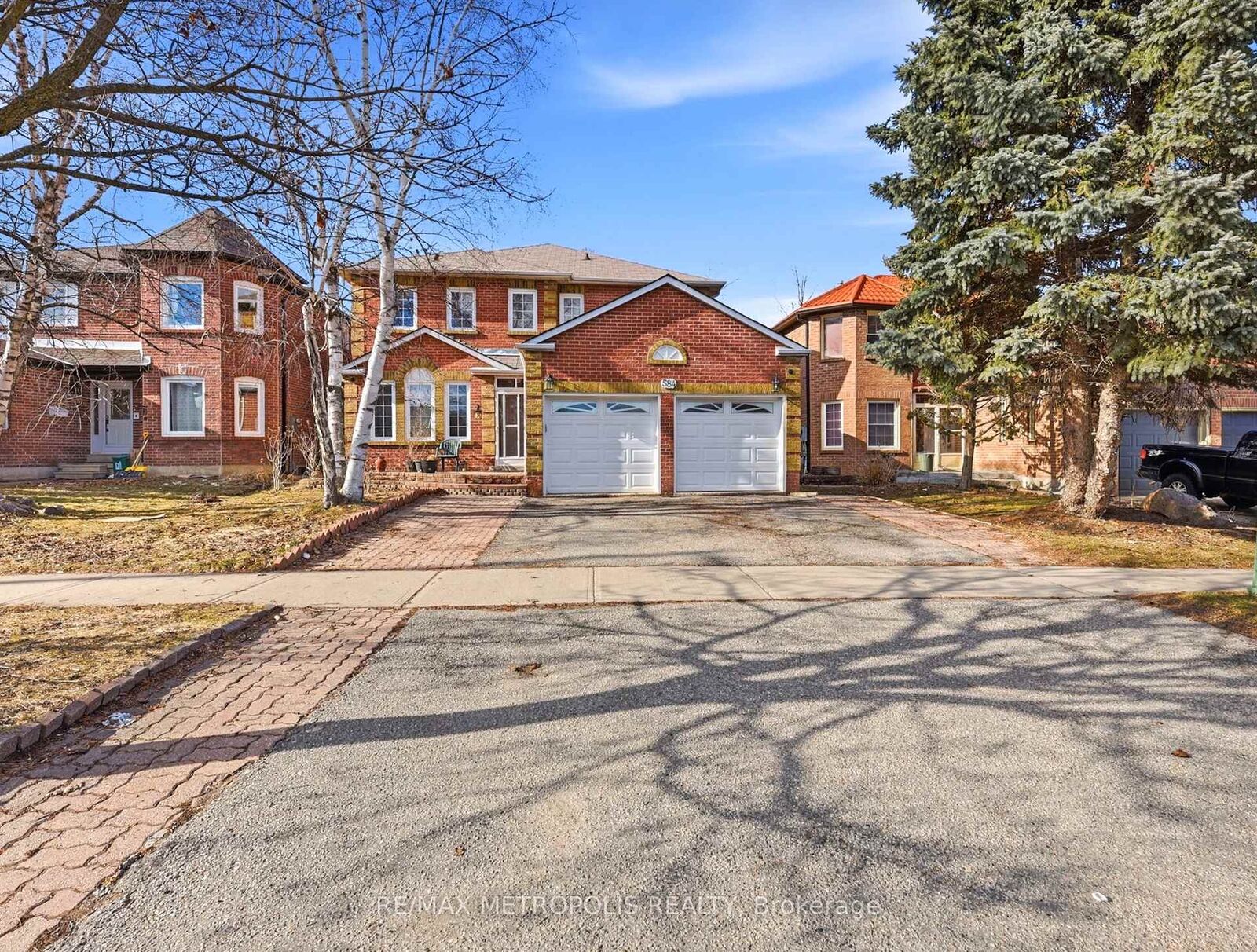 Property Photo: 584 Strouds Lane Bsmt ON L1V 4S6