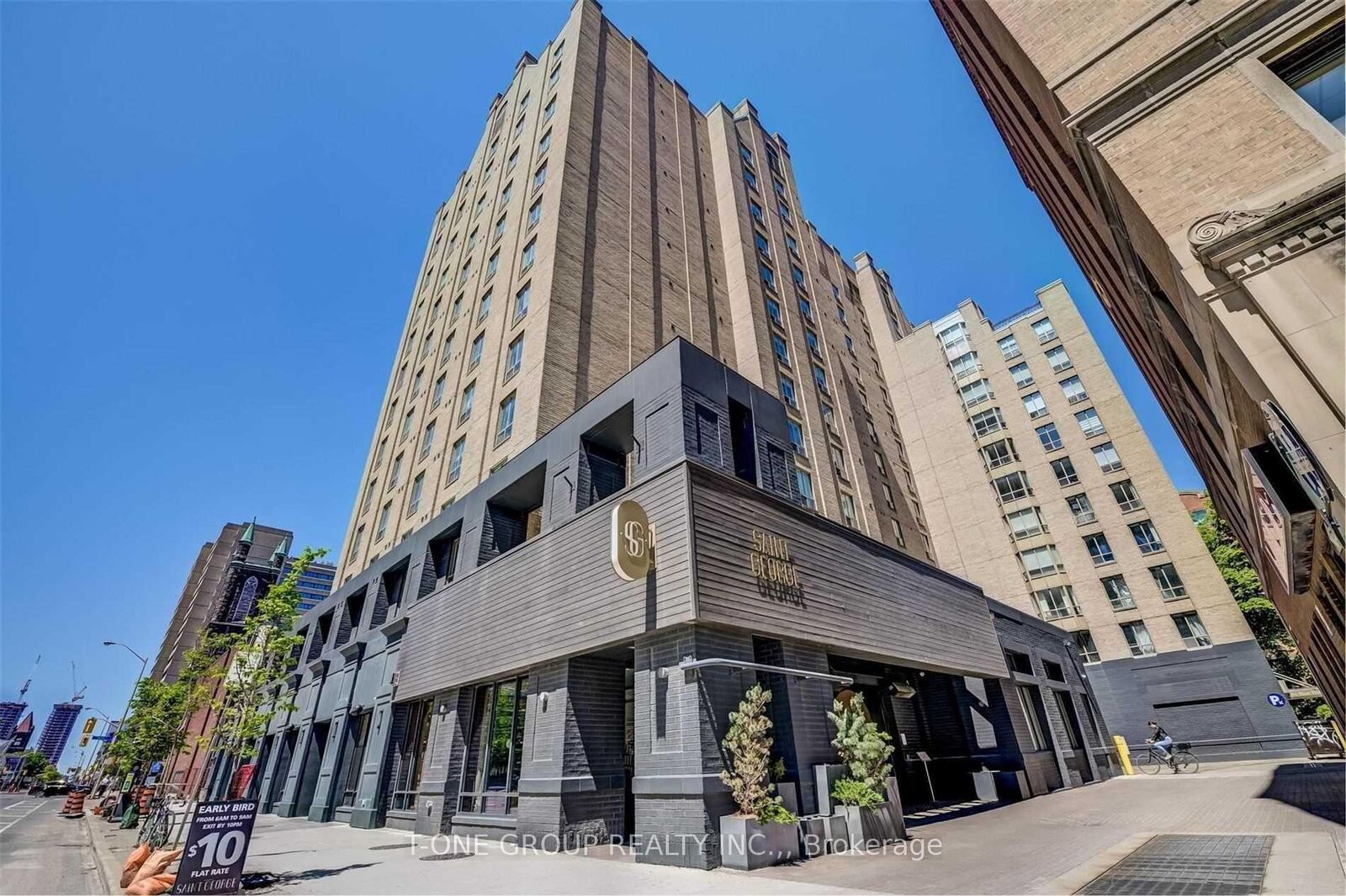 Property Photo:  284 Bloor Street W 204  ON M5S 3B8 