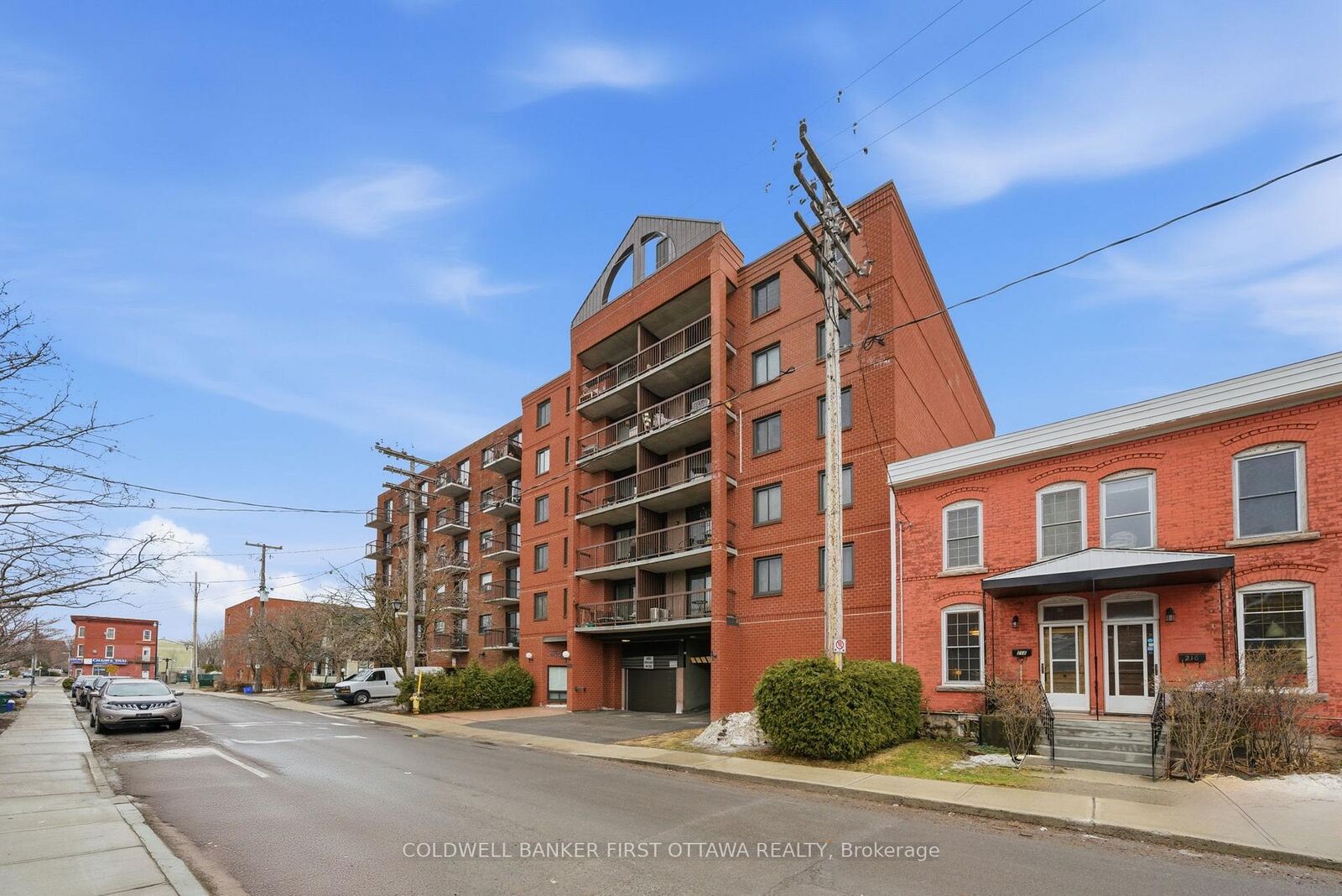 Property Photo:  222 Guigues Avenue 402  ON K1N 5J2 