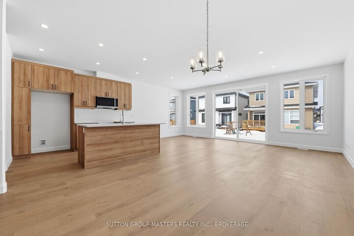 Property Photo: 218 Superior Drive ON K7N 0E5