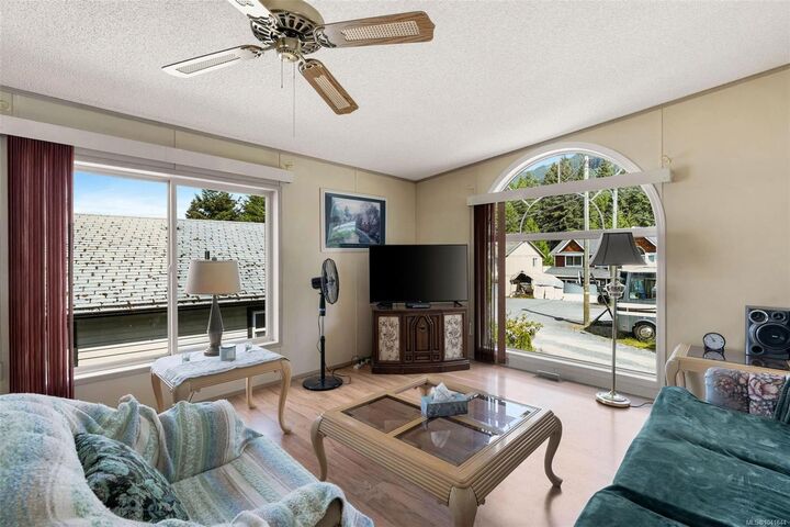 Property Photo:  385 Lake Park Rd  BC V0N 2L0 