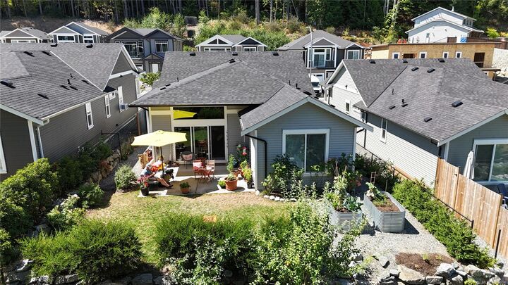 Property Photo: 925 Craig Rd BC V9G 2C4