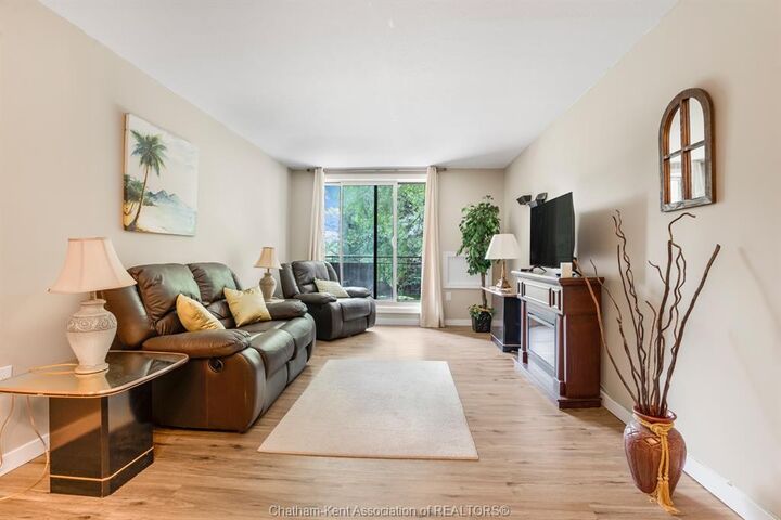 150 Park Avenue East — photo 1
