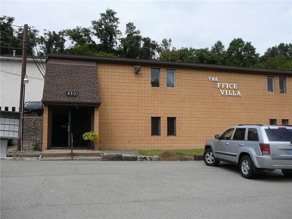 Property Photo: 4501 Peoples Road 208 PA 15237