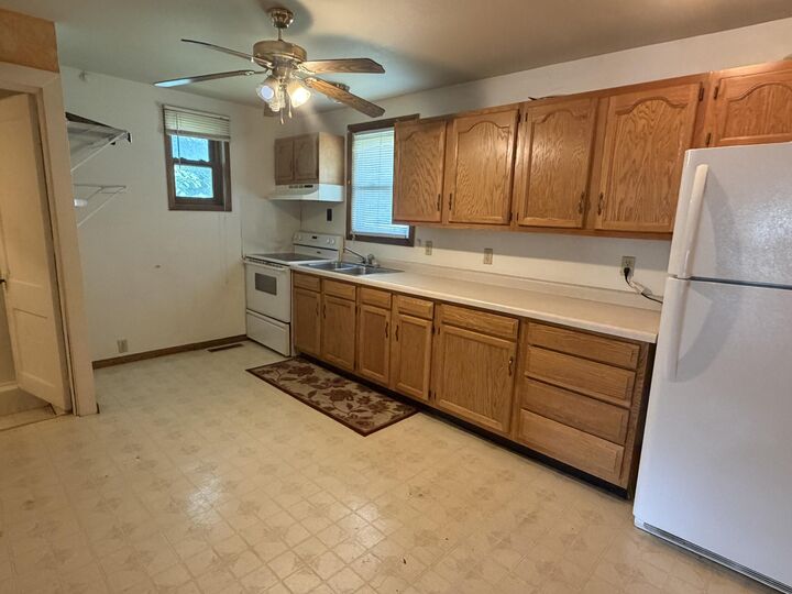Property Photo: 1122 9th Avenue SD 57401