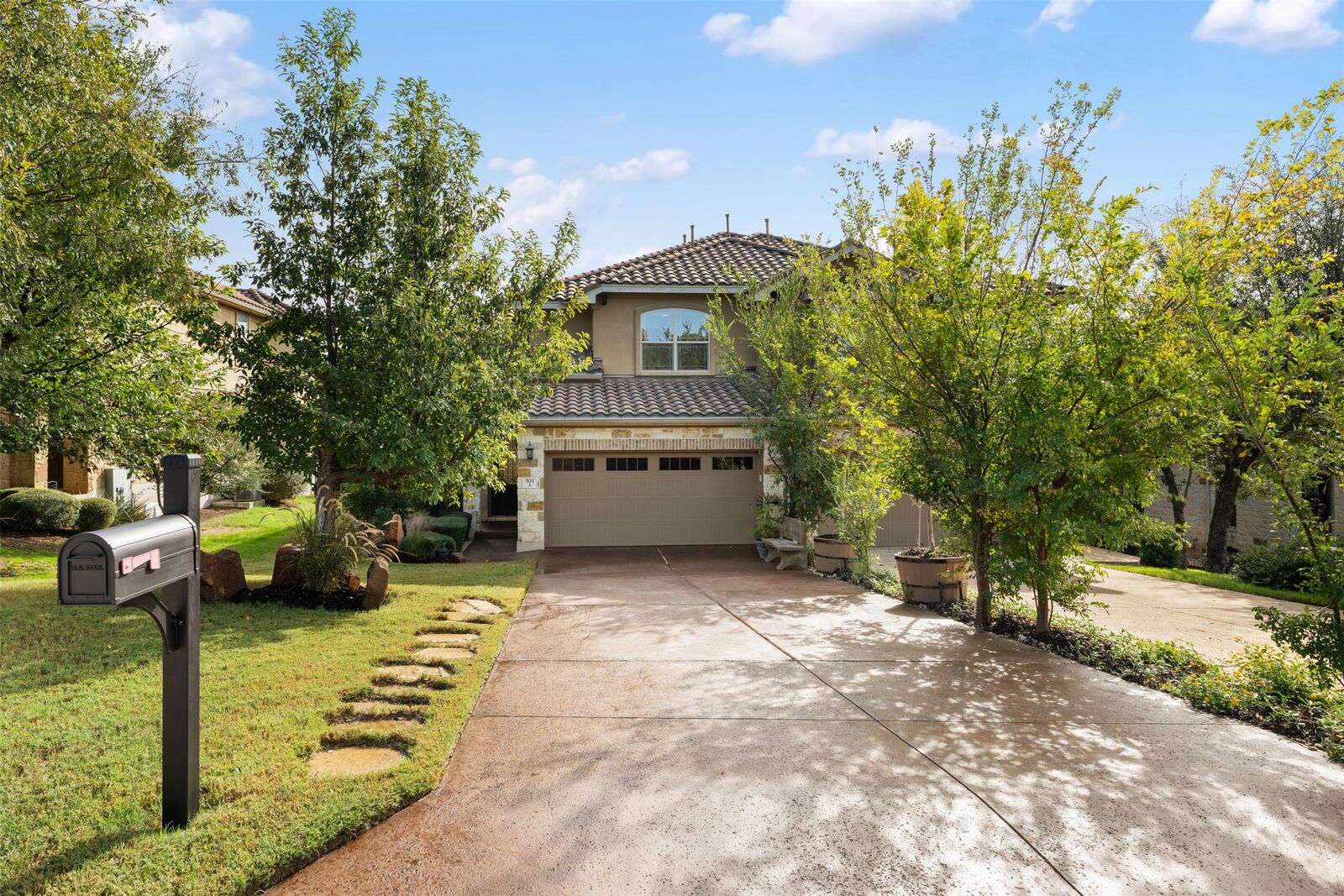Property Photo: 503 S Meadowlark Street A TX 78734