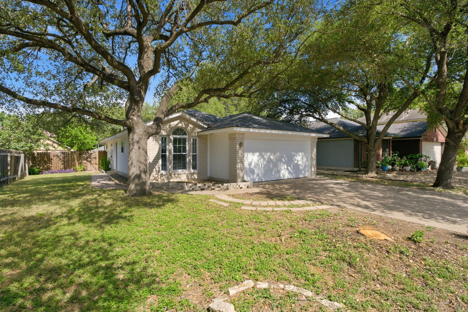 Property Photo:  8829 Francia Trail  TX 78748 
