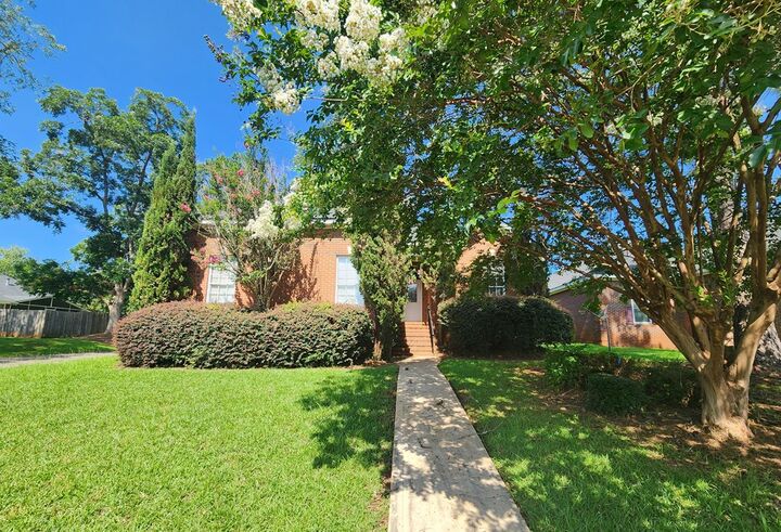 Property Photo:  1817 Regalwood Drive  GA 31721 