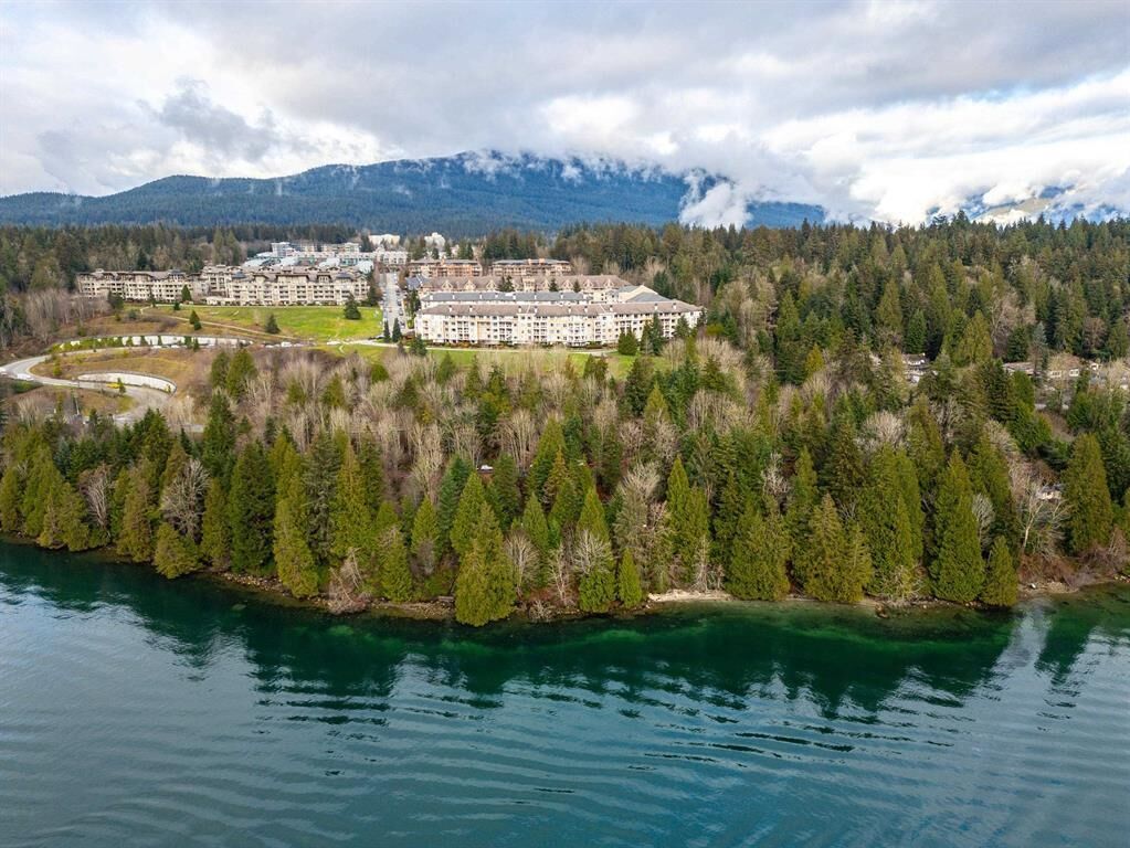 Property Photo: 3629 Deercrest Drive 422 BC V7G 2S9