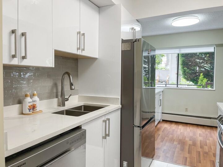 Property Photo:  1360 Martin Street 106  BC V4B 3W5 