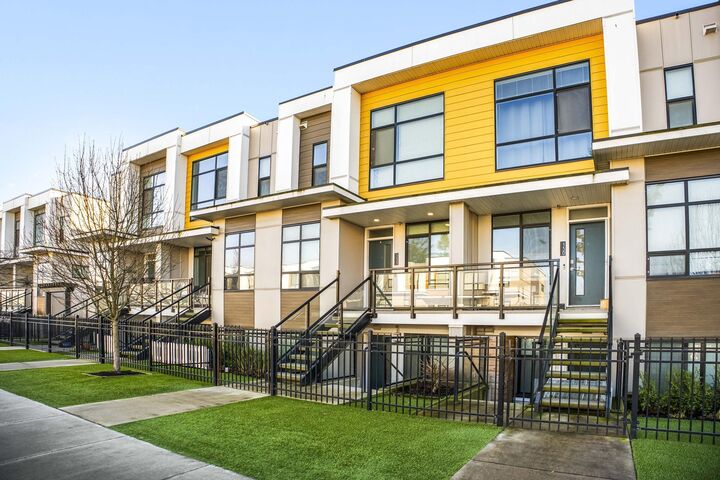 Property Photo:  46150 Thomas Road 131  BC V2R 6B3 