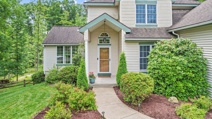 Property Photo: 1219 Foxboro Lane NY 13760
