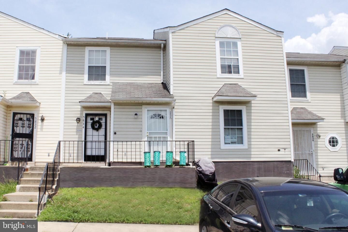 Property Photo:  5834 N Holly Springs Drive 2  MD 20743 