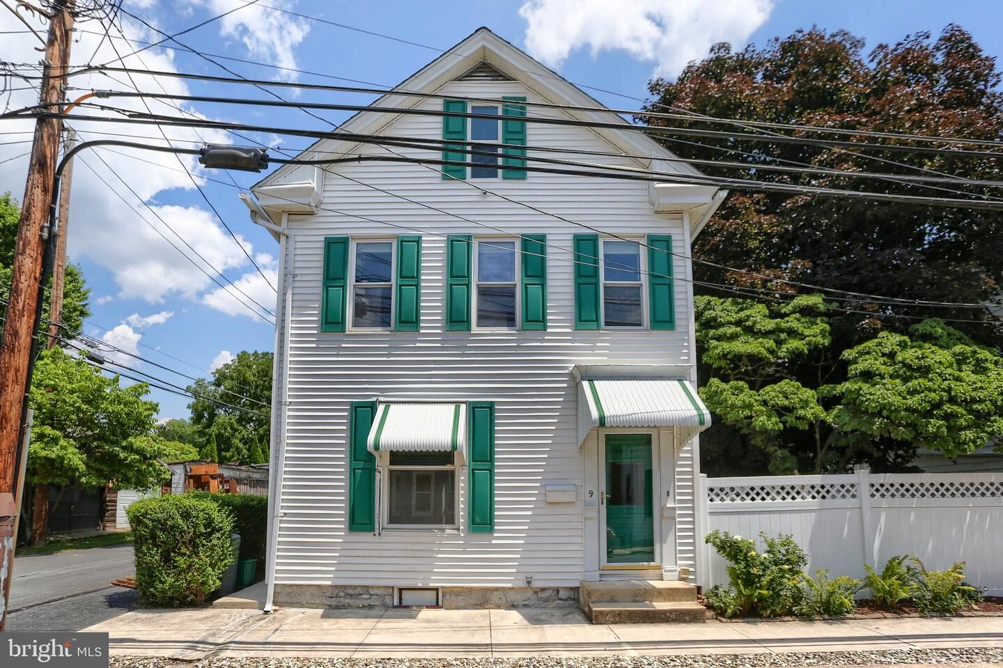 Property Photo:  9 S Washington Street  PA 17055 