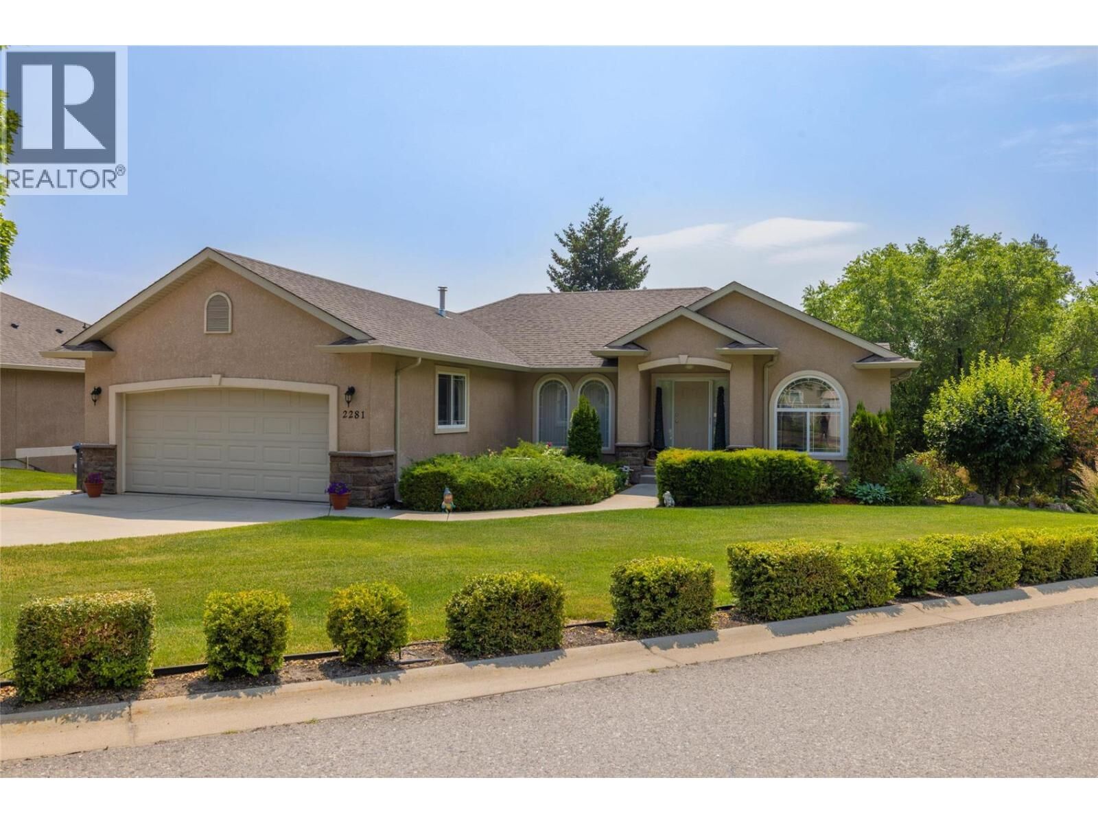 Property Photo: 2281 Shannon Heights Court BC V4T 2V1